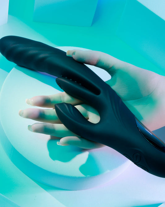 Playboy Rapid Rabbit Thrusting Vibrator with Flapping Shaft